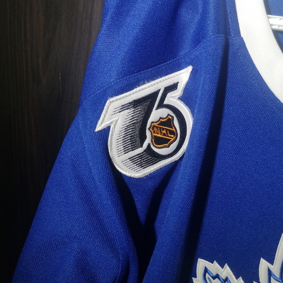 Toronto Maple Leafs - Picture 5 of 5